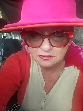 Snapshot of MucMilf59 chatting on 20, 10, 2025 MucMilf59 online show from 20, 10, 2025