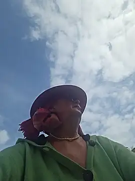 Snapshot of MucMilf59 chatting on 21, 10, 2025 MucMilf59 online show from 21, 10, 2025