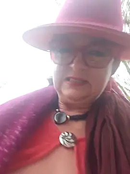 Snapshot of MucMilf59 chatting on 9, 11, 2025 MucMilf59 online show from 9, 11, 2025