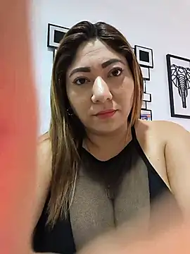 Snapshot of kendra_fire chatting on 15, 7, 2026 kendra fire online show from 15, 7, 2026