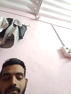 Snapshot of raavan69 chatting on 18, 9, 2025 raavan69 online show from 18, 9, 2025