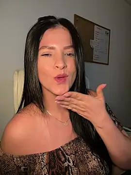 Snapshot of Carolina_Novoa chatting on 15, 2, 2025 Carolina Novoa online show from 15, 2, 2025