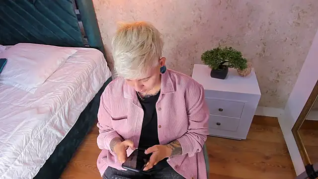 amy ink online show from 17, 2, 2025