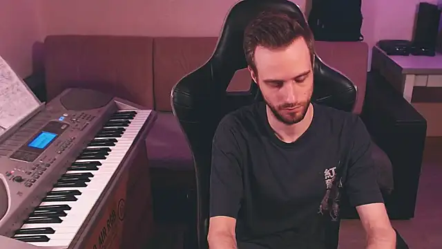 Sweetparker online show from 15, 9, 2025