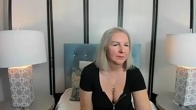 Snapshot of EricaTop chatting on 9, 1, 2025 EricaTop online show from 9, 1, 2025