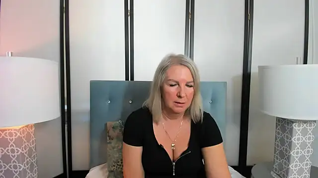 Snapshot of EricaTop chatting on 2, 2, 2025 EricaTop online show from 2, 2, 2025