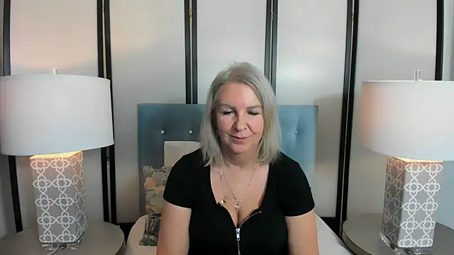 Snapshot of EricaTop chatting on 5, 2, 2025 EricaTop online show from 5, 2, 2025