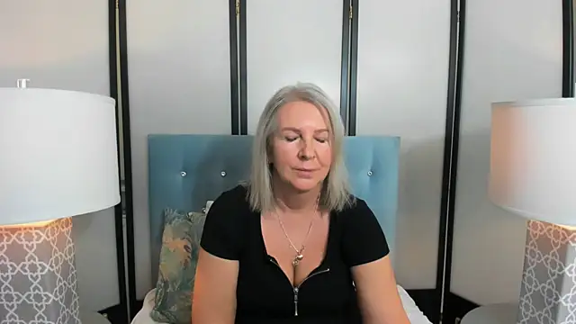 Snapshot of EricaTop chatting on 19, 2, 2025 EricaTop online show from 19, 2, 2025