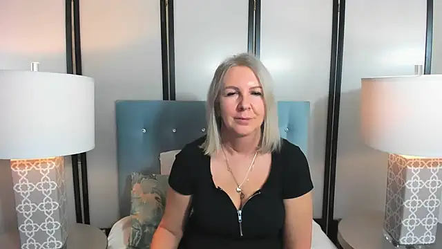 Snapshot of EricaTop chatting on 5, 3, 2025 EricaTop online show from 5, 3, 2025