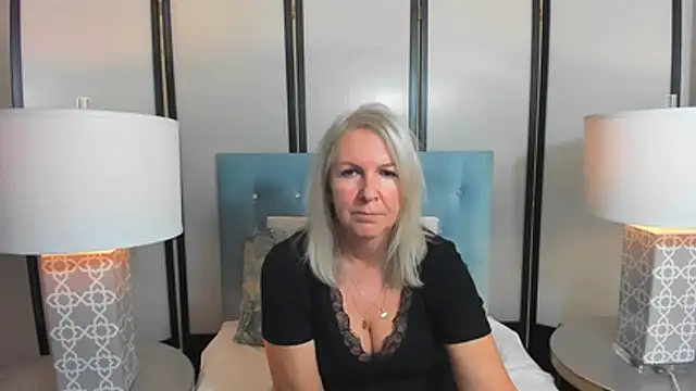 Snapshot of EricaTop chatting on 3, 11, 2025 EricaTop online show from 3, 11, 2025