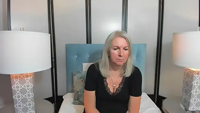 Snapshot of EricaTop chatting on 10, 11, 2025 EricaTop online show from 10, 11, 2025