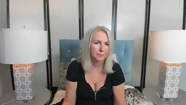 Snapshot of EricaTop chatting on 23, 11, 2025 EricaTop online show from 23, 11, 2025