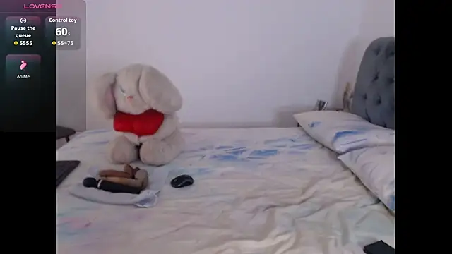 Snapshot of bunnymilf1 chatting on 5, 8, 2026 bunnymilf1 online show from 5, 8, 2026
