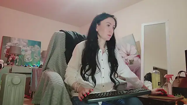 lara heaven online show from 8, 2, 2026