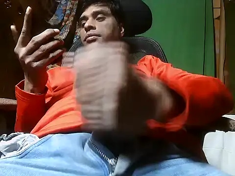 desiboy1101 online show from 14, 1, 2025