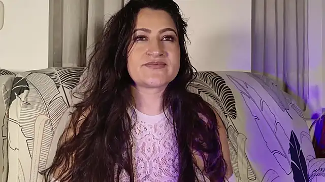 Snapshot of DeesseLuxure chatting on 17, 1, 2026 DeesseLuxure online show from 17, 1, 2026