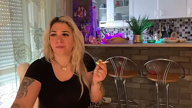 Monageil online show from 16, 2, 2025