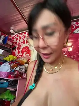 Snapshot of sweetieme chatting on 7, 6, 2026 sweetieme online show from 7, 6, 2026