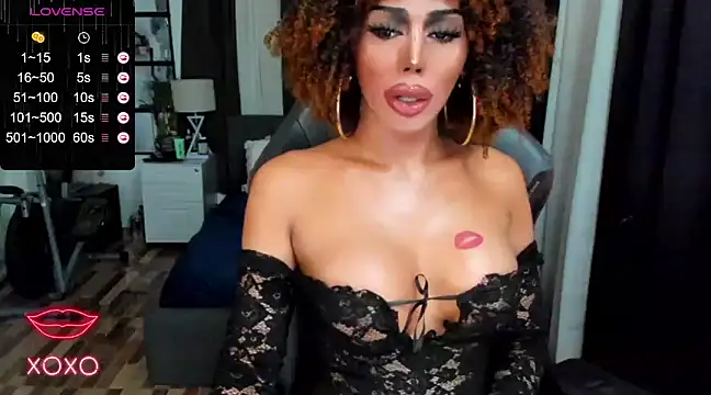 Snapshot of Forever_MissCandace chatting on 21, 12, 2024 Forever MissCandace online show from 21, 12, 2024