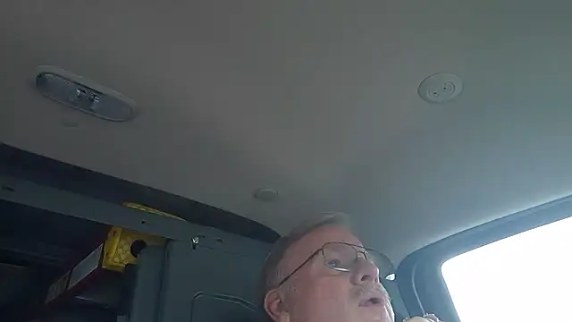 Snapshot of noonfun@xh chatting on 3, 10, 2025 noonfunxh online show from 3, 10, 2025