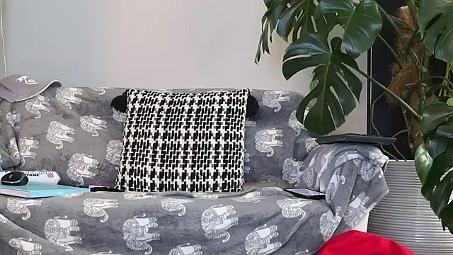 bestofdoseswirls online show from 25, 3, 2026