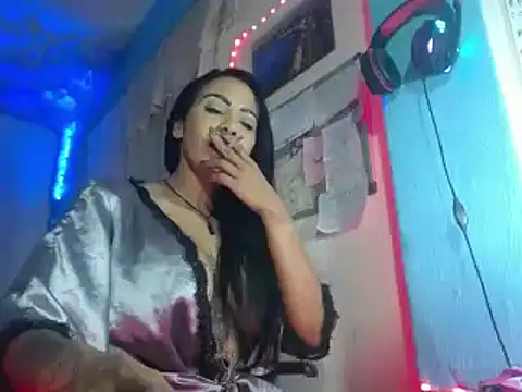 Snapshot of ERIKA-THEDOLL chatting on 6, 12, 2024 ERIKA-THEDOLL online show from 6, 12, 2024