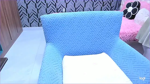 Snapshot of Toyota_Motor_Corporation chatting on 4, 11, 2025 Toyota Motor Corporation online show from 4, 11, 2025