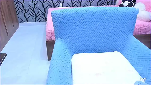 Snapshot of Toyota_Motor_Corporation chatting on 11, 11, 2025 Toyota Motor Corporation online show from 11, 11, 2025