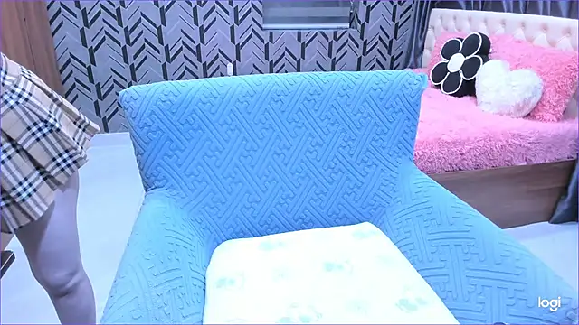 Snapshot of Toyota_Motor_Corporation chatting on 27, 11, 2025 Toyota Motor Corporation online show from 27, 11, 2025