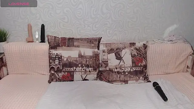 Snapshot of lelapopins chatting on 13, 1, 2025 lelapopins online show from 13, 1, 2025