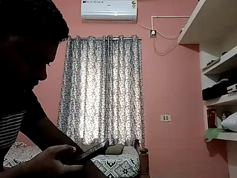 Snapshot of Aneesh007m chatting on 17, 10, 2025 Aneesh007m online show from 17, 10, 2025