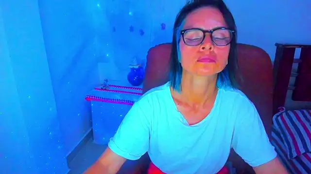 BrianaGarner online show from 25, 10, 2025