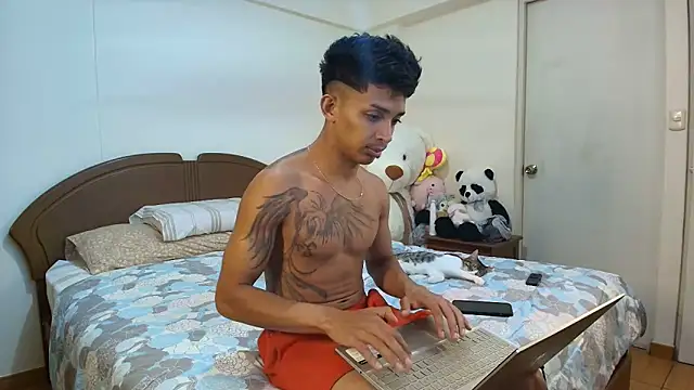 Snapshot of _dannyaldana_ chatting on 14, 1, 2025  dannyaldana  online show from 14, 1, 2025