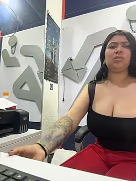 Snapshot of emilyjohanson chatting on 6, 6, 2026 emilyjohanson online show from 6, 6, 2026