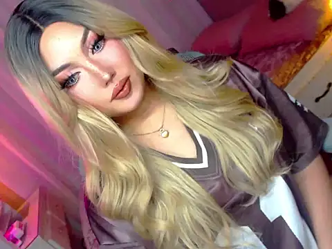 HOTnWILDalice online show from 18, 4, 2026