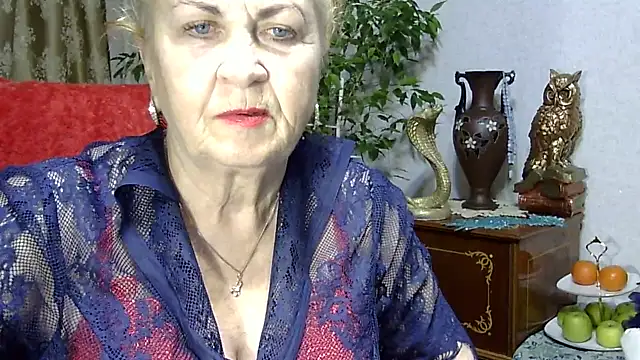 Emma52610 online show from 8, 2, 2025