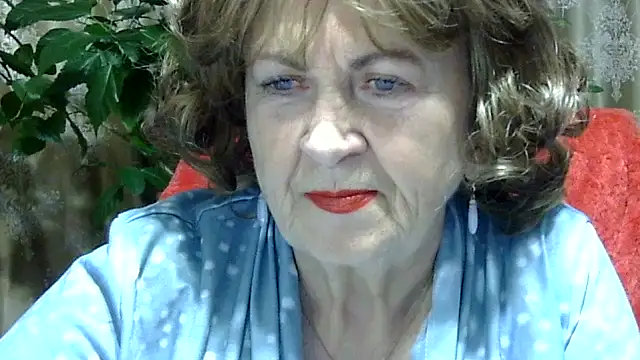 Emma52610 online show from 3, 12, 2025