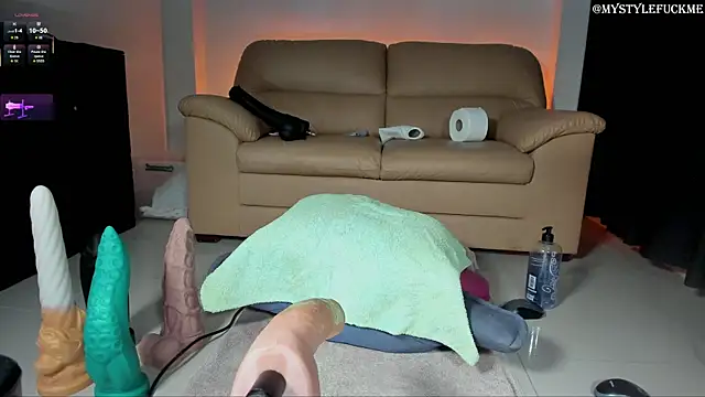 Snapshot of Th3Qu33n0fBigg3st chatting on 26, 11, 2025 Th3Qu33n0fBigg3st online show from 26, 11, 2025