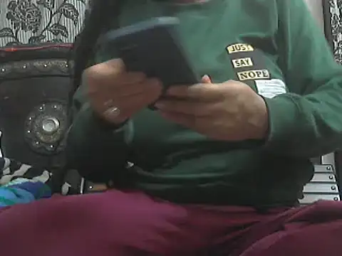 Snapshot of prettyindiandoll chatting on 12, 12, 2024 prettyindiandoll online show from 12, 12, 2024