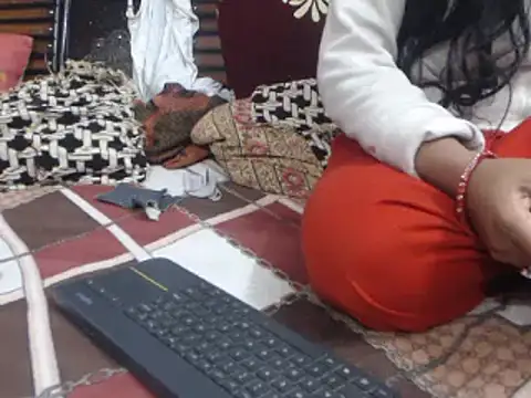 Snapshot of prettyindiandoll chatting on 25, 1, 2025 prettyindiandoll online show from 25, 1, 2025