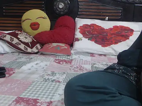 prettyindiandoll online show from 23, 4, 2026