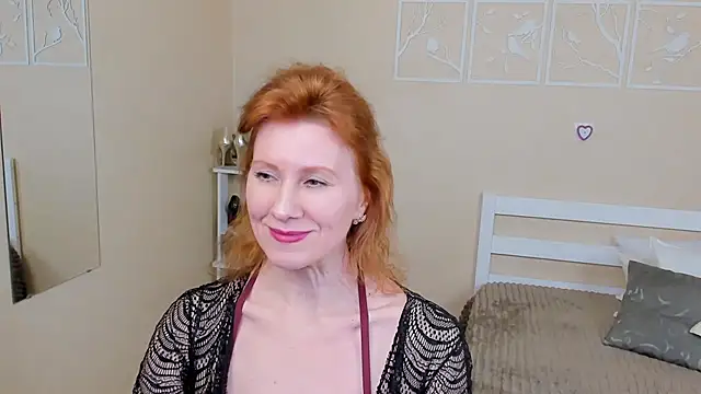 FoxySophia online show from 4, 2, 2025