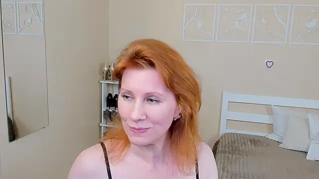 FoxySophia online show from 6, 2, 2025