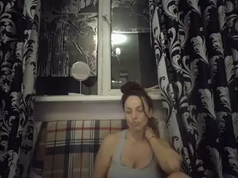 LindaStarS online show from 28, 2, 2025