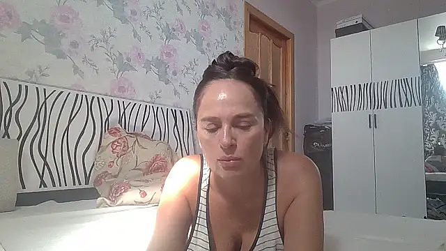 LindaStarS online show from 9, 9, 2025