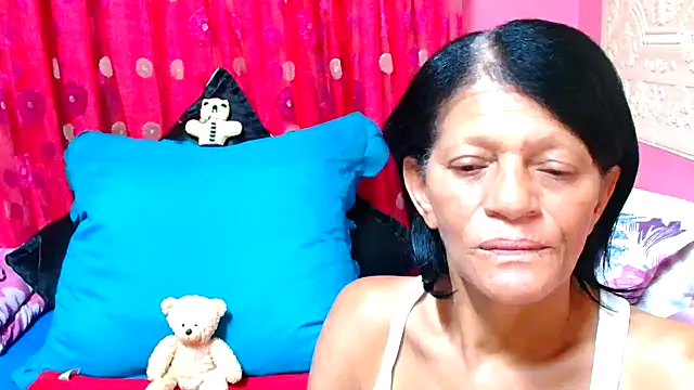 Snapshot of SLUTTYROXY chatting on 27, 1, 2025 SLUTTYROXY online show from 27, 1, 2025