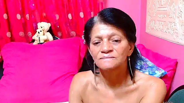 Snapshot of SLUTTYROXY chatting on 5, 2, 2025 SLUTTYROXY online show from 5, 2, 2025