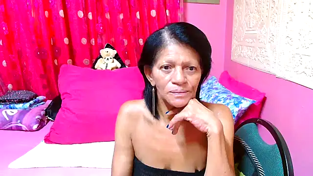 Snapshot of SLUTTYROXY chatting on 6, 2, 2025 SLUTTYROXY online show from 6, 2, 2025
