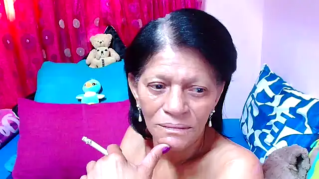 Snapshot of SLUTTYROXY chatting on 1, 10, 2025 SLUTTYROXY online show from 1, 10, 2025