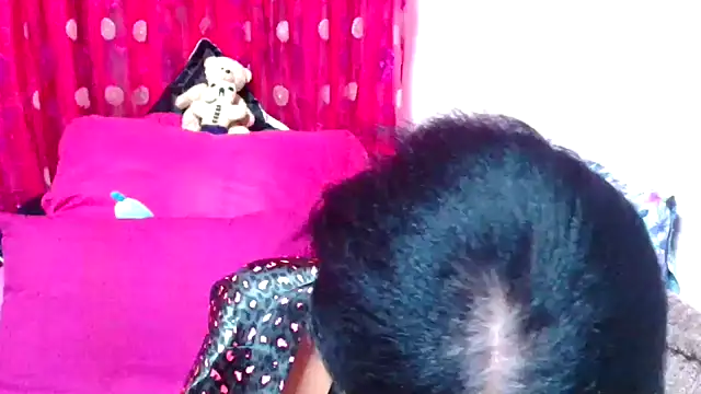 Snapshot of SLUTTYROXY chatting on 5, 10, 2025 SLUTTYROXY online show from 5, 10, 2025